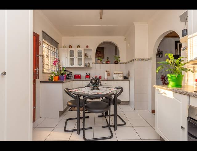 3 BEDROOM HOUSE FOR SALE IN WINCHESTER HILLS